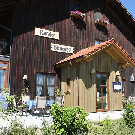 Rottaler Bienenhof 2*